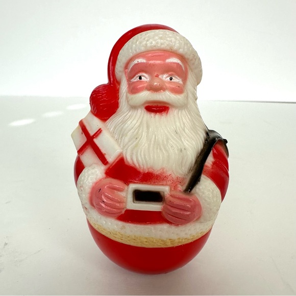 Vintage Plastic Santa Roly Poly Small Made in Hong Kong - Picture 1 of 8